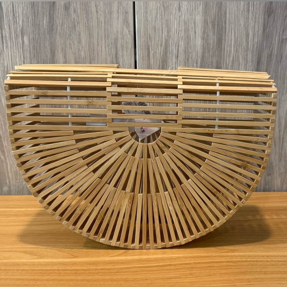 Cult Gaia - Bamboo Ark Bag in Beige/Khaki